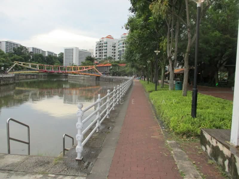 The Pier at Robertson, 80 Mohamed Sultan Road, 2 Bedrooms, 1,055 sqft, Condominium For Sale, by Terrence Yap, 500106912 - Walk/Jog/Ride by the River - PropertyGuru.com.sg