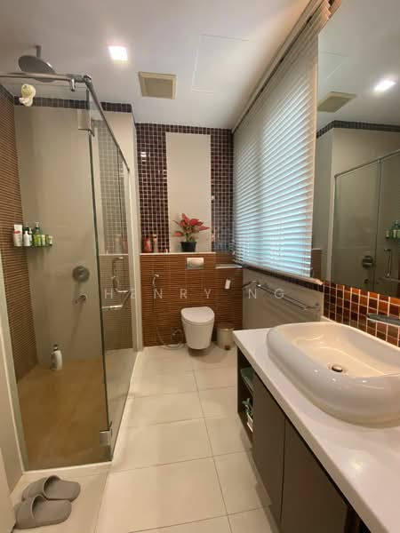 Serangoon Garden Estate, Berwick Drive, Room Rental, 250 sqft, Semi-Detached House For Rent, by Henry Ng, 500106914 - Bathroom - PropertyGuru.com.sg