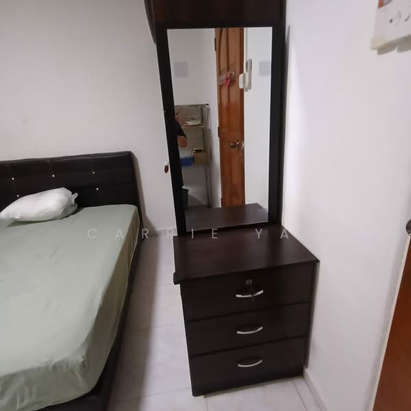 345 Bukit Batok Street 34, 345 Bukit Batok Street 34, Room Rental, 200 sqft, HDB Flat For Rent, by Carrie Yap, 500106917 - Bedroom - PropertyGuru.com.sg