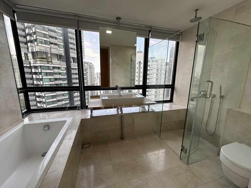Trilight, 9 Newton Road, 3 Bedrooms, 2,099 sqft, Condominium For Sale, by Jacklin Lin, 500106928 - Bathroom - PropertyGuru.com.sg