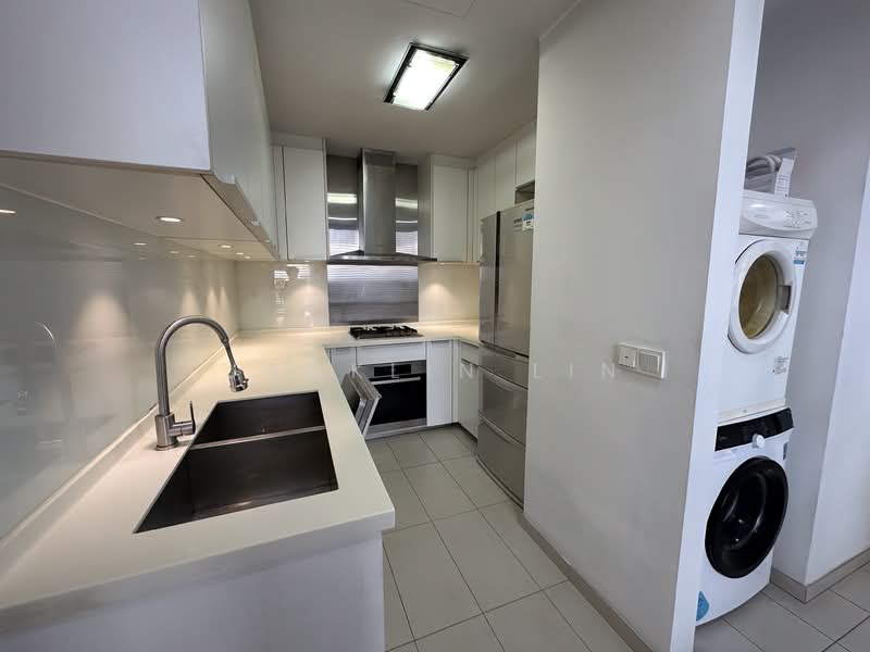 Trilight, 9 Newton Road, 3 Bedrooms, 2,099 sqft, Condominium For Sale, by Jacklin Lin, 500106928 - Kitchen - PropertyGuru.com.sg