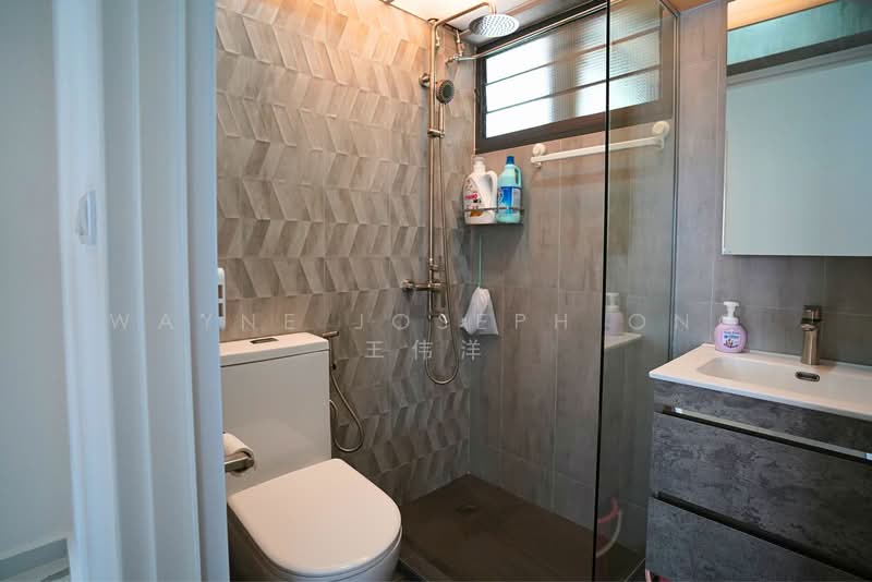 310C Punggol Walk, 310C Punggol Walk, 3 Bedrooms, 990 sqft, HDB Flat For Sale, by Wayne Joseph Ong 王伟洋, 500106936 - Bathroom - PropertyGuru.com.sg