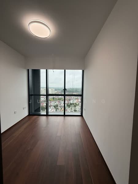 Lentor Modern, Lentor Central, 3 Bedrooms, 1,109 sqft, Condominium For Sale, by Julie Yang, 500106939 - View - PropertyGuru.com.sg