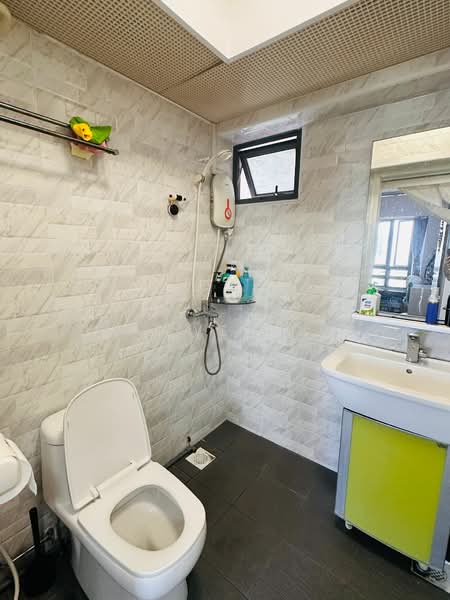 88 Dawson Road, 88 Dawson Road, 3 Bedrooms, 893 sqft, HDB Flat For Sale, by JIANWEN LIN, 500106960 - Bathroom - PropertyGuru.com.sg