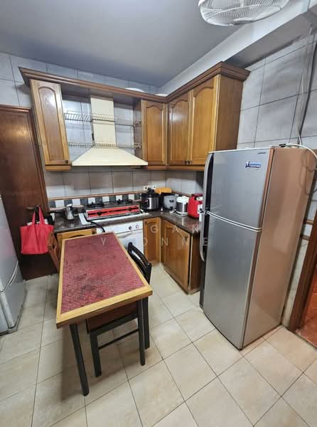 Villa Azura, 1 Cherry Avenue, Room Rental, 150 sqft, Condominium For Rent, by Megan Yvonne, 500106964 - Kitchen - PropertyGuru.com.sg