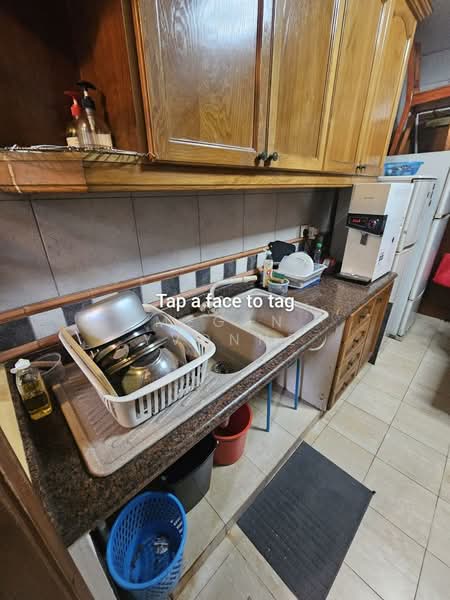 Villa Azura, 1 Cherry Avenue, Room Rental, 150 sqft, Condominium For Rent, by Megan Yvonne, 500106964 - Kitchen - PropertyGuru.com.sg