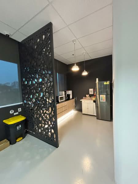 New Tech Park, 151 Lorong Chuan, 6,200 sqft, Light Industrial (B1) For Rent, by Owner Listing (Alpha Integrated RIET), 500106968 - Kitchen - CommercialGuru.com.sg