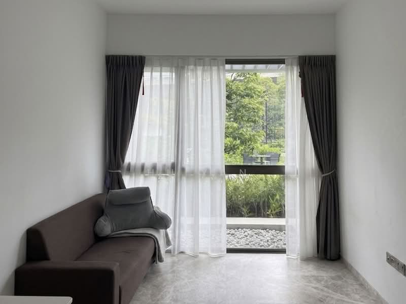 The Reef at King's Dock, 2 Harbourfront Avenue, 2 Bedrooms, 678 sqft, Condominium For Sale, by Hu Yan, 500106972 - Living Room - PropertyGuru.com.sg