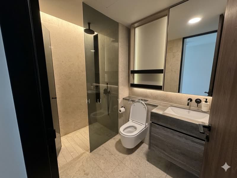 The Reef at King's Dock, 2 Harbourfront Avenue, 2 Bedrooms, 678 sqft, Condominium For Sale, by Hu Yan, 500106972 - Bathroom - PropertyGuru.com.sg