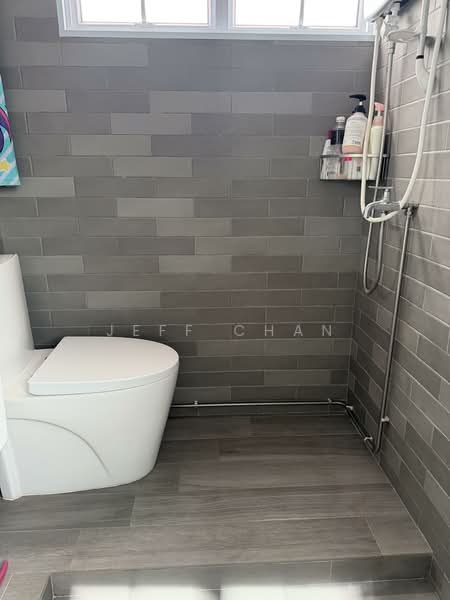 735 Yishun Street 72, 735 Yishun Street 72, 3 Bedrooms, 1,001 sqft, HDB Flat For Sale, by Jeff Chan, 500106974 - Bathroom - PropertyGuru.com.sg