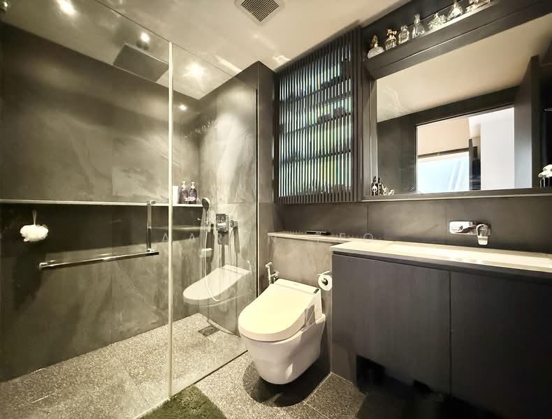 RiverTrees Residences, 33 Fernvale Close, 3 Bedrooms, 1,527 sqft, Condominium For Sale, by Aaron Teo, 500106985 - Bathroom - PropertyGuru.com.sg