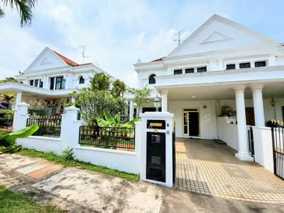 For Rent - RENOVATED SEMI DETACHED FOR RENT