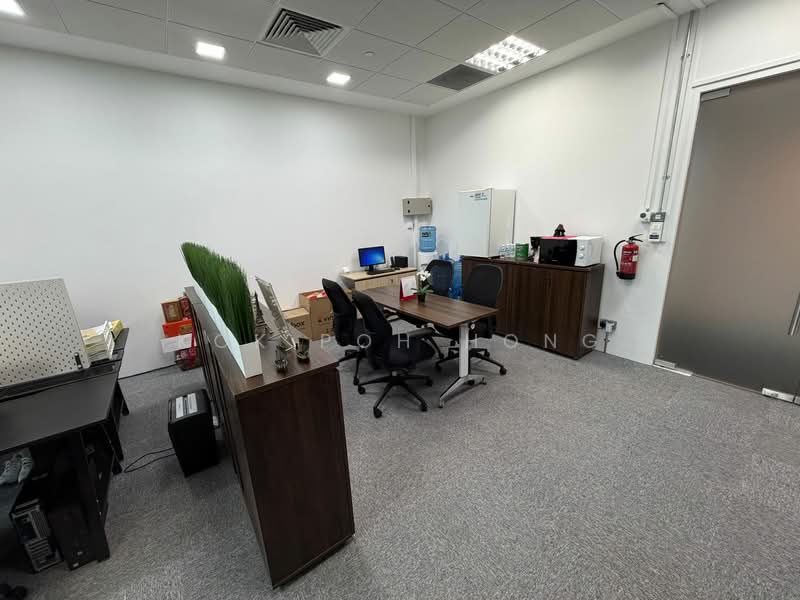 Vision Exchange, 2 Venture Drive, 517 sqft, Office For Sale, by Kok Poh Hong, 500106989 - Interior - CommercialGuru.com.sg