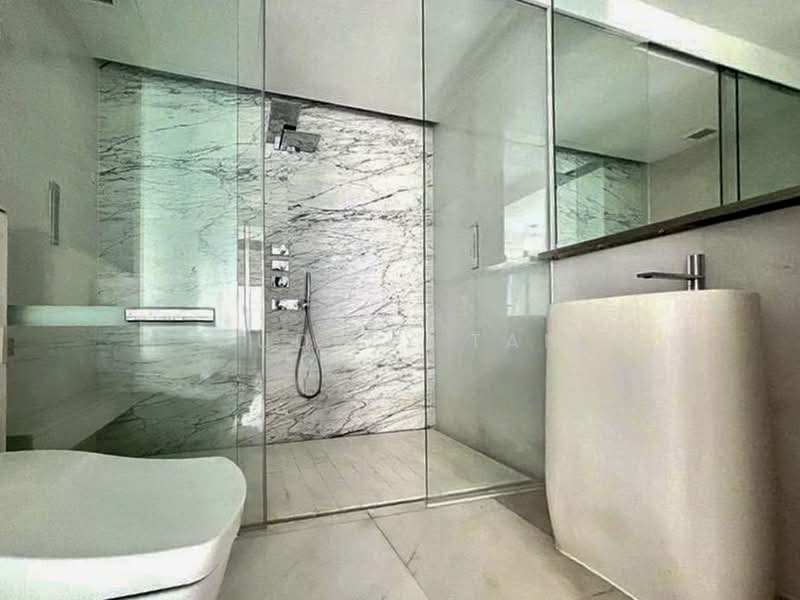 The Scotts Tower, 38 Scotts Road, 1 Bedroom, 657 sqft, Condominium For Rent, by Audrey Tan, 500106991 - Bathroom - PropertyGuru.com.sg