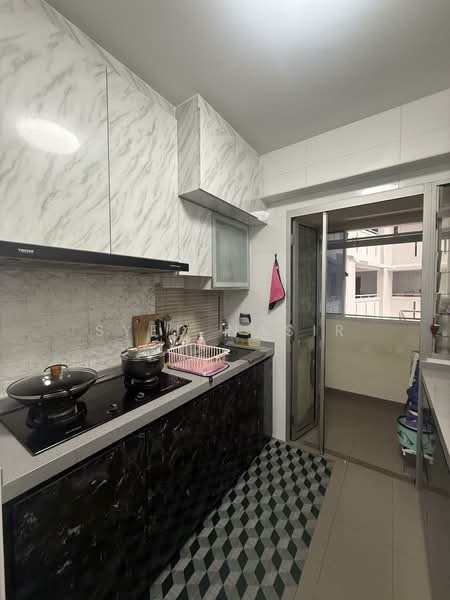 671B Yishun Avenue 4, 671B Yishun Avenue 4, 2 Bedrooms, 732 sqft, HDB Flat For Sale, by Syed Nasir, 500106997 - Kitchen - PropertyGuru.com.sg