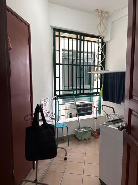 Palmwoods, 450 Upper Changi Road, 2 Bedrooms, 1,033 sqft, Condominium For Sale, by Kok Poh Hong, 500106999 - Balcony - PropertyGuru.com.sg