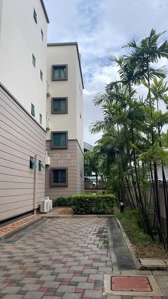 Palmwoods, 450 Upper Changi Road, 2 Bedrooms, 1,033 sqft, Condominium For Sale, by Kok Poh Hong, 500106999 - Exterior - PropertyGuru.com.sg