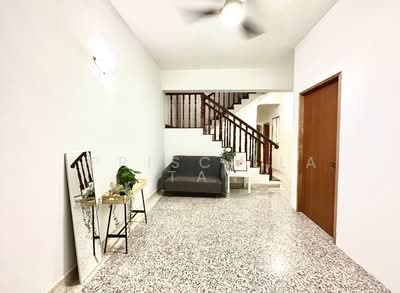 For Rent - Common Room in a terrace house! Coliving unit @ 39 Quemoy Road!