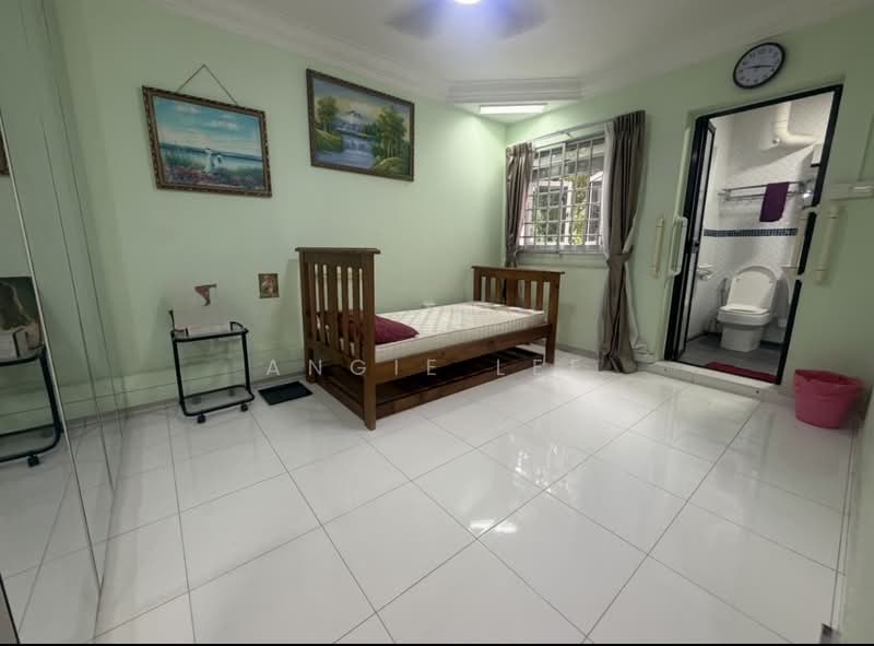 832 Woodlands Street 83, 832 Woodlands Street 83, 2 Bedrooms, 700 sqft, HDB Flat For Rent, by Angie Lee, 500107009 - Bedroom - PropertyGuru.com.sg