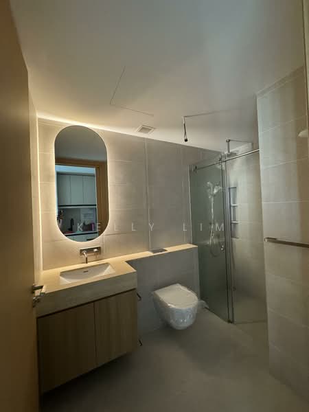 Hill House, 10A-11 Institution Hill, 10B, 2 Bedrooms, 452 sqft, Condominium For Rent, by Kelly Lim, 500107013 - Bathroom - PropertyGuru.com.sg