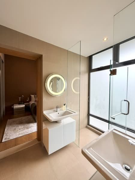 The Lumos, 9 Leonie Hill, 4 Bedrooms, 2,432 sqft, Apartment For Sale, by TJHAI C. (TJ), 500107014 - Bathroom - PropertyGuru.com.sg