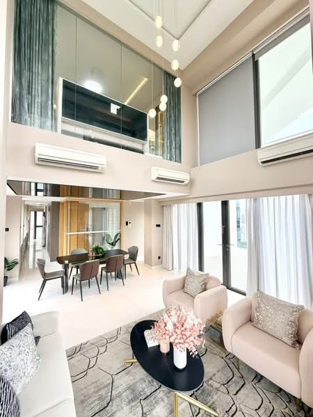 The Lumos, 9 Leonie Hill, 4 Bedrooms, 3,422 sqft, Apartment For Sale, by TJHAI C. (TJ), 500107017 - Living Room - PropertyGuru.com.sg