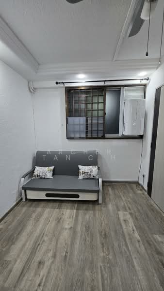 880 Tampines Avenue 8, 880 Tampines Avenue 8, Studio, 350 sqft, HDB Flat For Rent, by Archer Tan C H, 500107020 - Living Room - PropertyGuru.com.sg