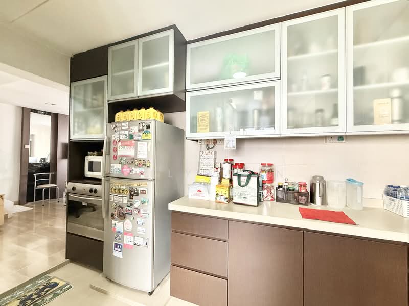 160 Bedok South Avenue 3, 160 Bedok South Avenue 3, 3 Bedrooms, 1,636 sqft, HDB Flat For Sale, by Evelyn Tan, 500107021 - Kitchen - PropertyGuru.com.sg