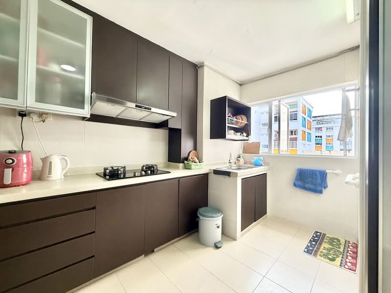 160 Bedok South Avenue 3, 160 Bedok South Avenue 3, 3 Bedrooms, 1,636 sqft, HDB Flat For Sale, by Evelyn Tan, 500107021 - Kitchen - PropertyGuru.com.sg