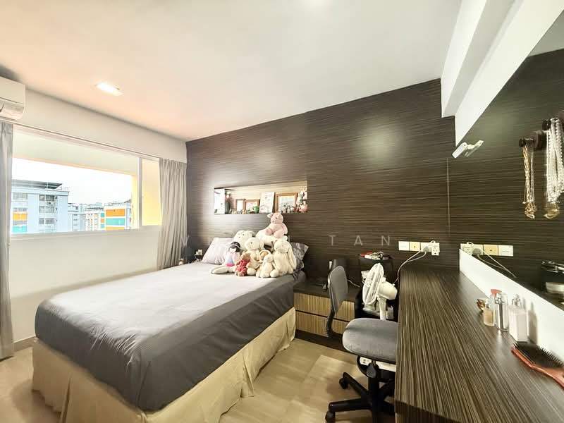 160 Bedok South Avenue 3, 160 Bedok South Avenue 3, 3 Bedrooms, 1,636 sqft, HDB Flat For Sale, by Evelyn Tan, 500107021 - Bedroom - PropertyGuru.com.sg