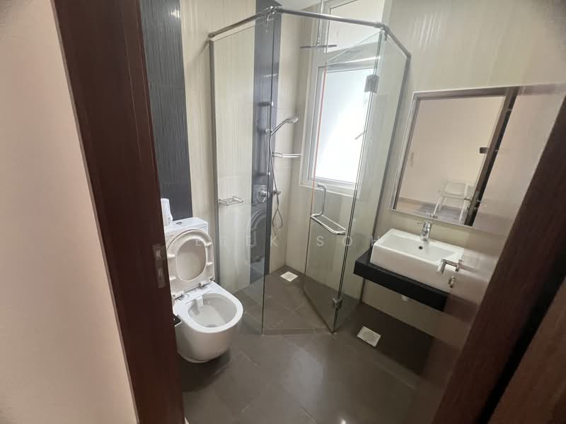 Espira Suites, 92 Lorong G Telok Kurau, 2 Bedrooms, 678 sqft, Condominium For Sale, by Derek Soh, 500107046 - Bathroom - PropertyGuru.com.sg