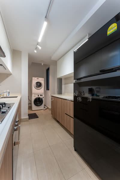 Hundred Palms Residences, 270 Yio Chu Kang Road, 3 Bedrooms, 1,001 sqft, Executive Condominium For Sale, by Dylan Seng 成伟洋, 500107047 - Kitchen - PropertyGuru.com.sg