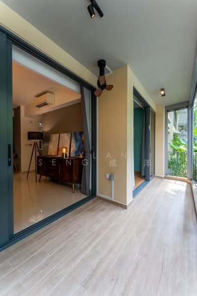 Hundred Palms Residences, 270 Yio Chu Kang Road, 3 Bedrooms, 1,001 sqft, Executive Condominium For Sale, by Dylan Seng 成伟洋, 500107047 - Living Room - PropertyGuru.com.sg