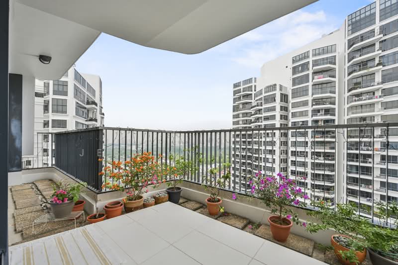 d'Leedon (Former Farrer Court), 13 Leedon Heights, 3 Bedrooms, 1,421 sqft, Condominium For Sale, by Jesslyn Kwong, 500107061 - Balcony - PropertyGuru.com.sg