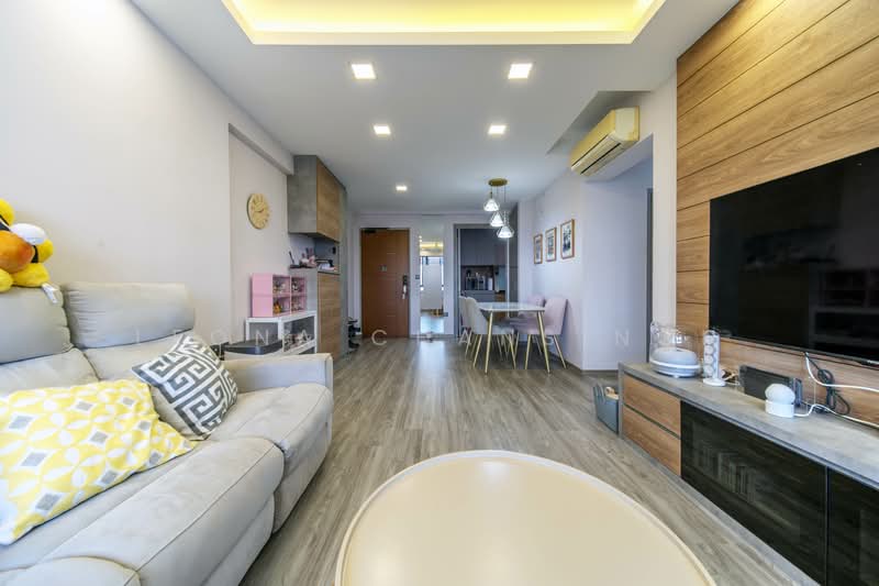 988B Buangkok Green, 988B Buangkok Green, 3 Bedrooms, 1,001 sqft, HDB Flat For Sale, by Leona Chansingh, 500107068 - Living Room - PropertyGuru.com.sg