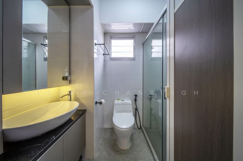 988B Buangkok Green, 988B Buangkok Green, 3 Bedrooms, 1,001 sqft, HDB Flat For Sale, by Leona Chansingh, 500107068 - Bathroom - PropertyGuru.com.sg
