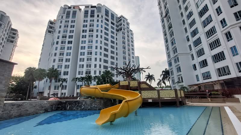 Northoaks, 28 Woodlands Cresent, 3 Bedrooms, 1,216 sqft, Condominium For Sale, by Toh Thian Lye, 500107077 - Exterior - PropertyGuru.com.sg