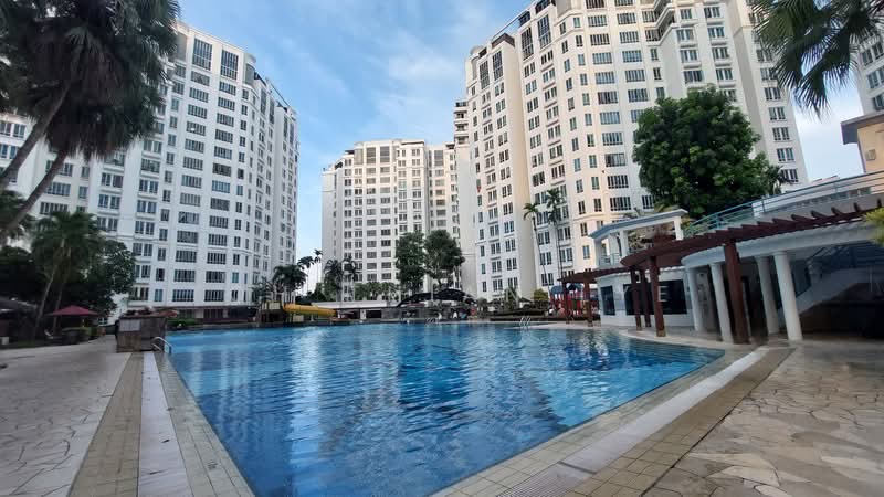 Northoaks, 28 Woodlands Cresent, 3 Bedrooms, 1,216 sqft, Condominium For Sale, by Toh Thian Lye, 500107077 - Exterior - PropertyGuru.com.sg