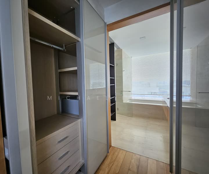 Ardmore II, 2 Ardmore Park, 4 Bedrooms, 2,024 sqft, Condominium For Rent, by Michael Long, 500107079 - Bathroom - PropertyGuru.com.sg