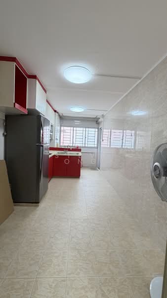 394 Yishun Avenue 6, 394 Yishun Avenue 6, 2 Bedrooms, 1,130 sqft, HDB Flat For Rent, by Steve Ong, 500107083 - Kitchen - PropertyGuru.com.sg