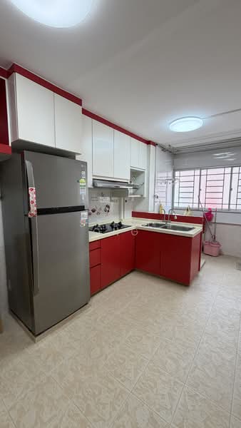 394 Yishun Avenue 6, 394 Yishun Avenue 6, 2 Bedrooms, 1,130 sqft, HDB Flat For Rent, by Steve Ong, 500107083 - Kitchen - PropertyGuru.com.sg