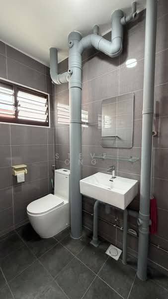 394 Yishun Avenue 6, 394 Yishun Avenue 6, 2 Bedrooms, 1,130 sqft, HDB Flat For Rent, by Steve Ong, 500107083 - Bathroom - PropertyGuru.com.sg