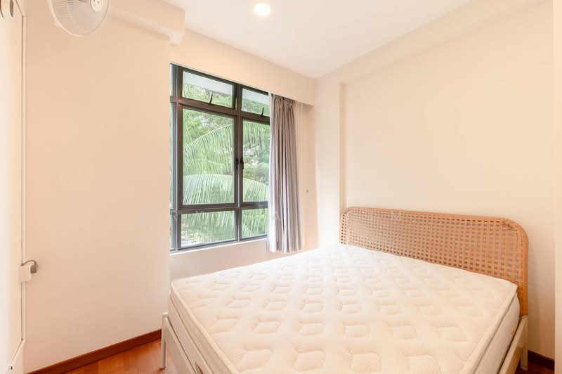 East Palm, 1 Palm Road, 3 Bedrooms, 1,195 sqft, Condominium For Sale, by Crystan Lim, 500107093 - Bedroom - PropertyGuru.com.sg