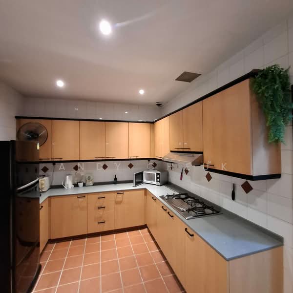 River Valley Court, 338E River Valley Road, Room Rental, 80 sqft, Apartment For Rent, by Andy Cheuk, 500107102 - Kitchen - PropertyGuru.com.sg