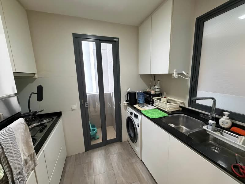 Rochelle At Newton, 188 Keng Lee Road, 2 Bedrooms, 1,012 sqft, Condominium For Sale, by Jenny Lee, 500107104 - Kitchen - PropertyGuru.com.sg