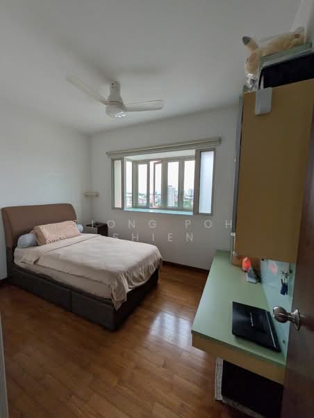 The Gardens at Bishan, 7 Sin Min Walk, 3 Bedrooms, 1,227 sqft, Condominium For Sale, by Tiong Poh Shien, 500107111 - Bedroom - PropertyGuru.com.sg