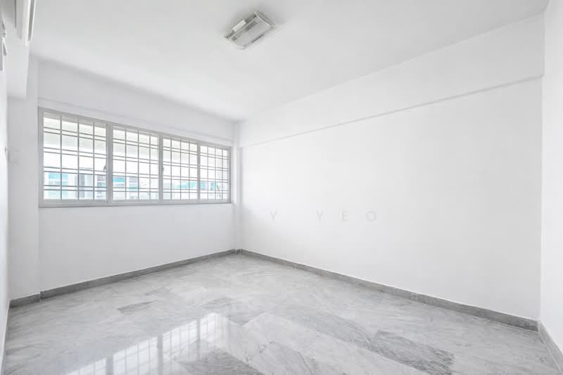 328 Jurong East Street 31, 328 Jurong East Street 31, 3 Bedrooms, 1,130 sqft, HDB Flat For Sale, by Jaety Yeo, 500107116 - Bedroom - PropertyGuru.com.sg