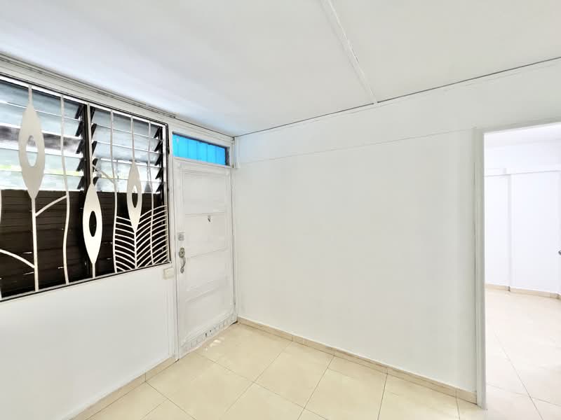 8 Lorong 7 Toa Payoh, 8 Lorong 7 Toa Payoh, 2 Bedrooms, 760 sqft, HDB Flat For Rent, by Nick Toh, 500107118 - Entrance - PropertyGuru.com.sg