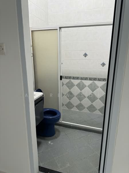 Joo chiat road / Telok kurau road, Joo Chiat Road / Telok Kurau Road, 5 Bedrooms, 2,800 sqft, Terraced House For Rent, by Andrew Soh, 500107120 - Common Bathroom  - PropertyGuru.com.sg