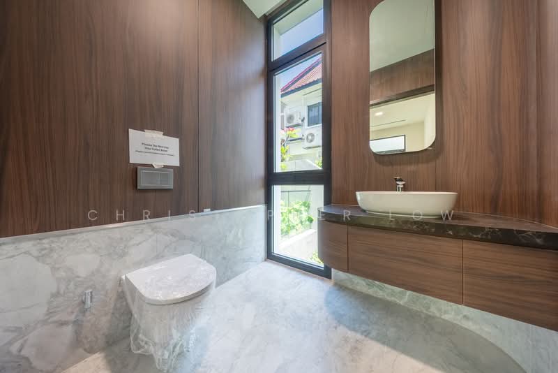 Beautiful Brand New Detached House Grove Drive, Brand New Detached House at Grove Drive, 5 Bedrooms, 12,110 sqft, Bungalow House For Sale, by Christopher Low, 500107121 - Bathroom - PropertyGuru.com.sg